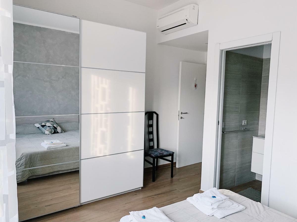 Romamourhouse 외부 사진